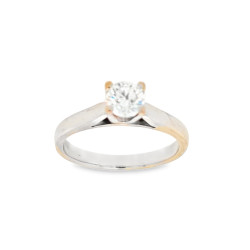 Pre Owned 18ct White Gold Diamond Solitaire Ring ZV50